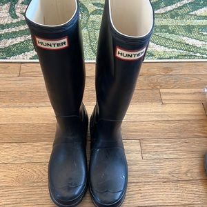 Hunter Rainboots, Traditional Style, Black US 6M/7F